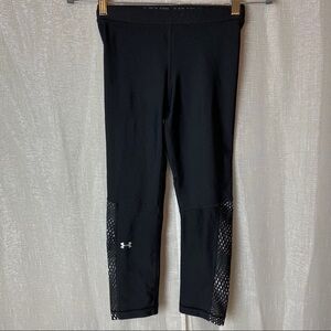 Under Armour black capri leggings ~XS